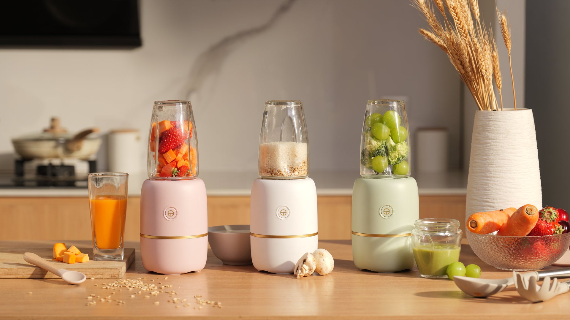 The Bubble Blender side by side with popular baby-food blenders.