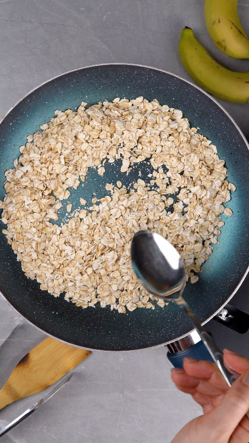 Banana oats cereal